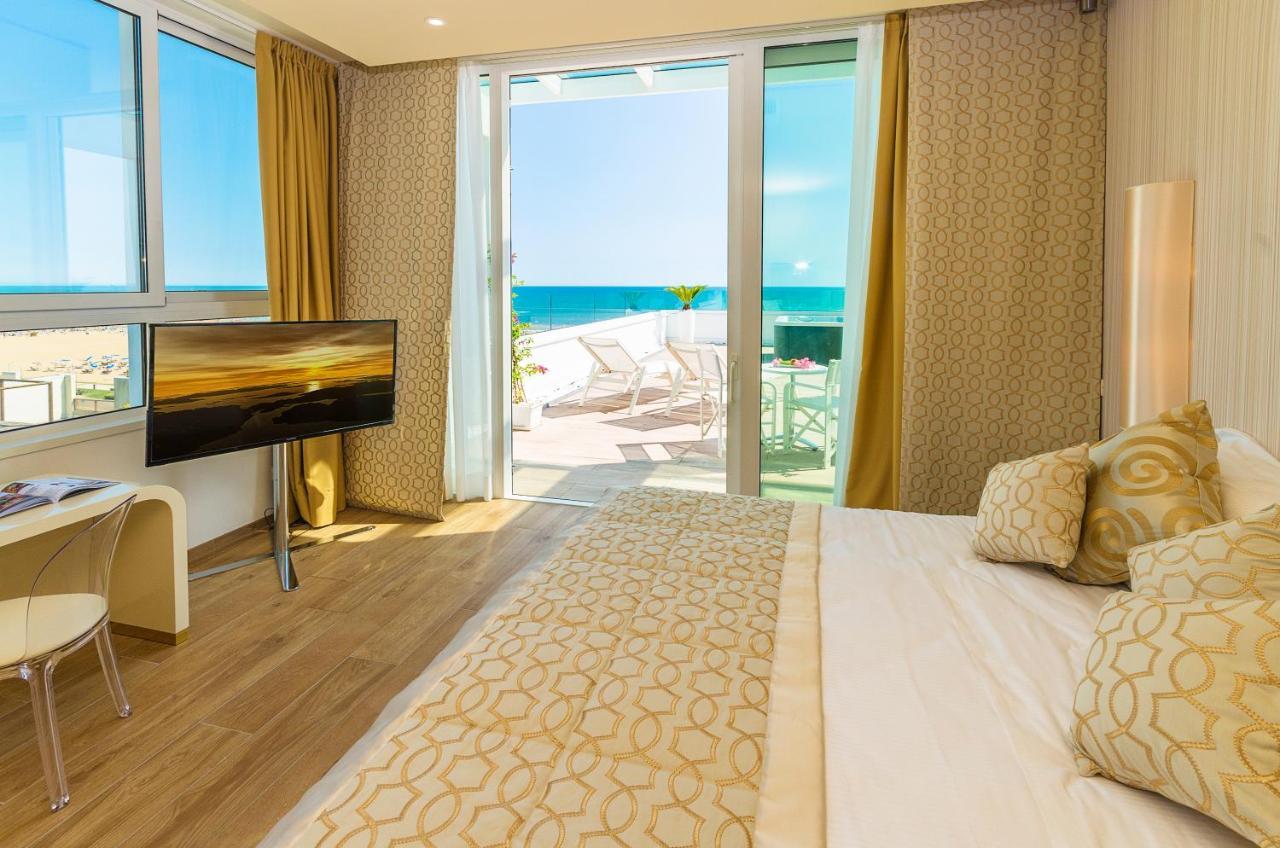 Hotel Montecarlo ビビオーネ エクステリア 写真