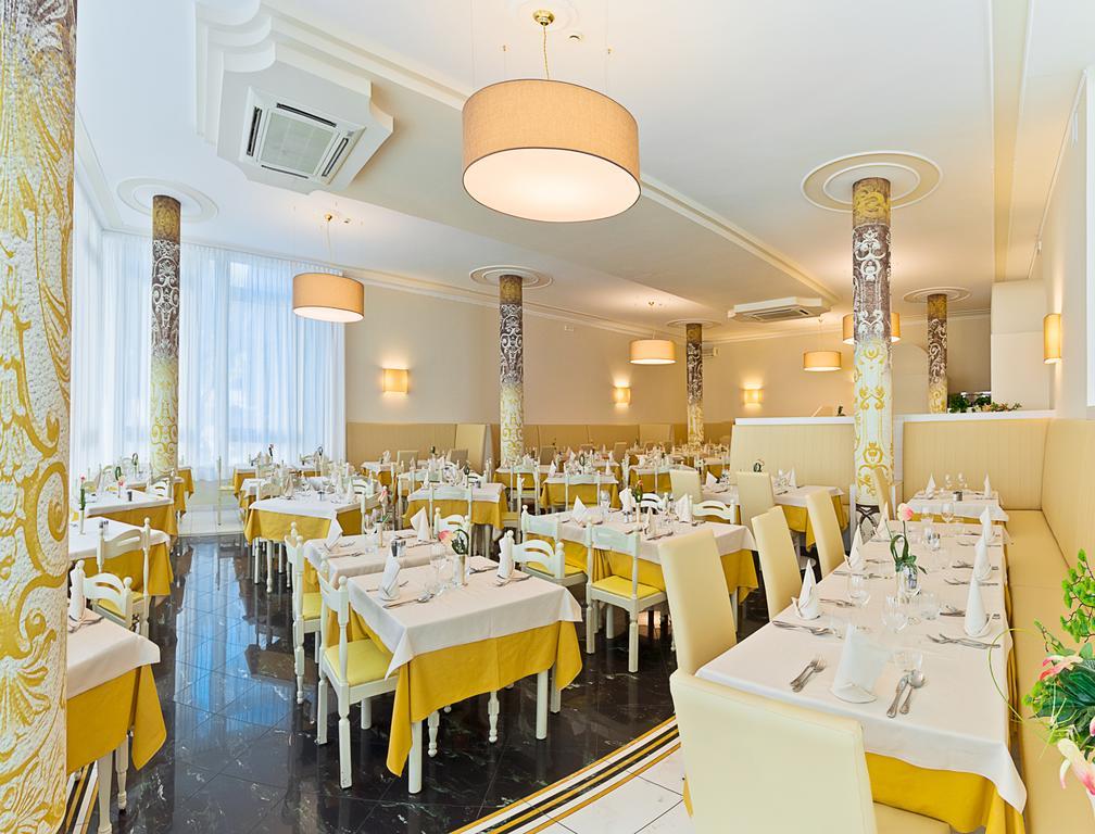 Hotel Montecarlo ビビオーネ エクステリア 写真