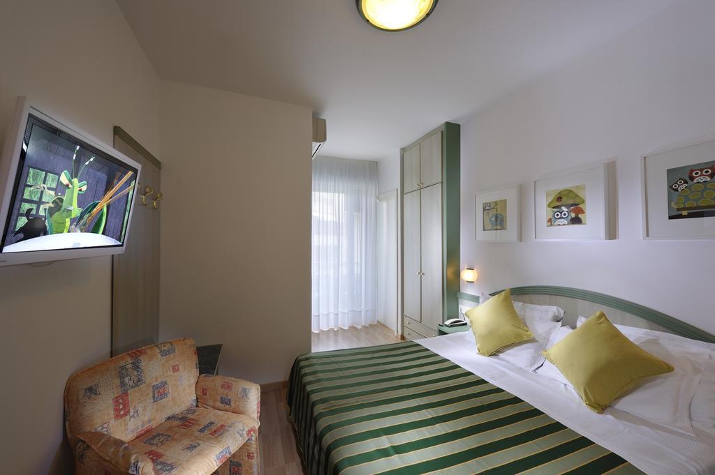 Hotel Montecarlo ビビオーネ 部屋 写真