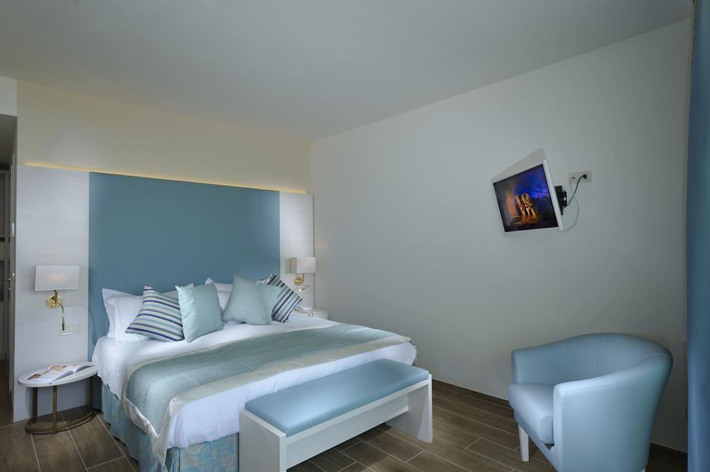 Hotel Montecarlo ビビオーネ 部屋 写真
