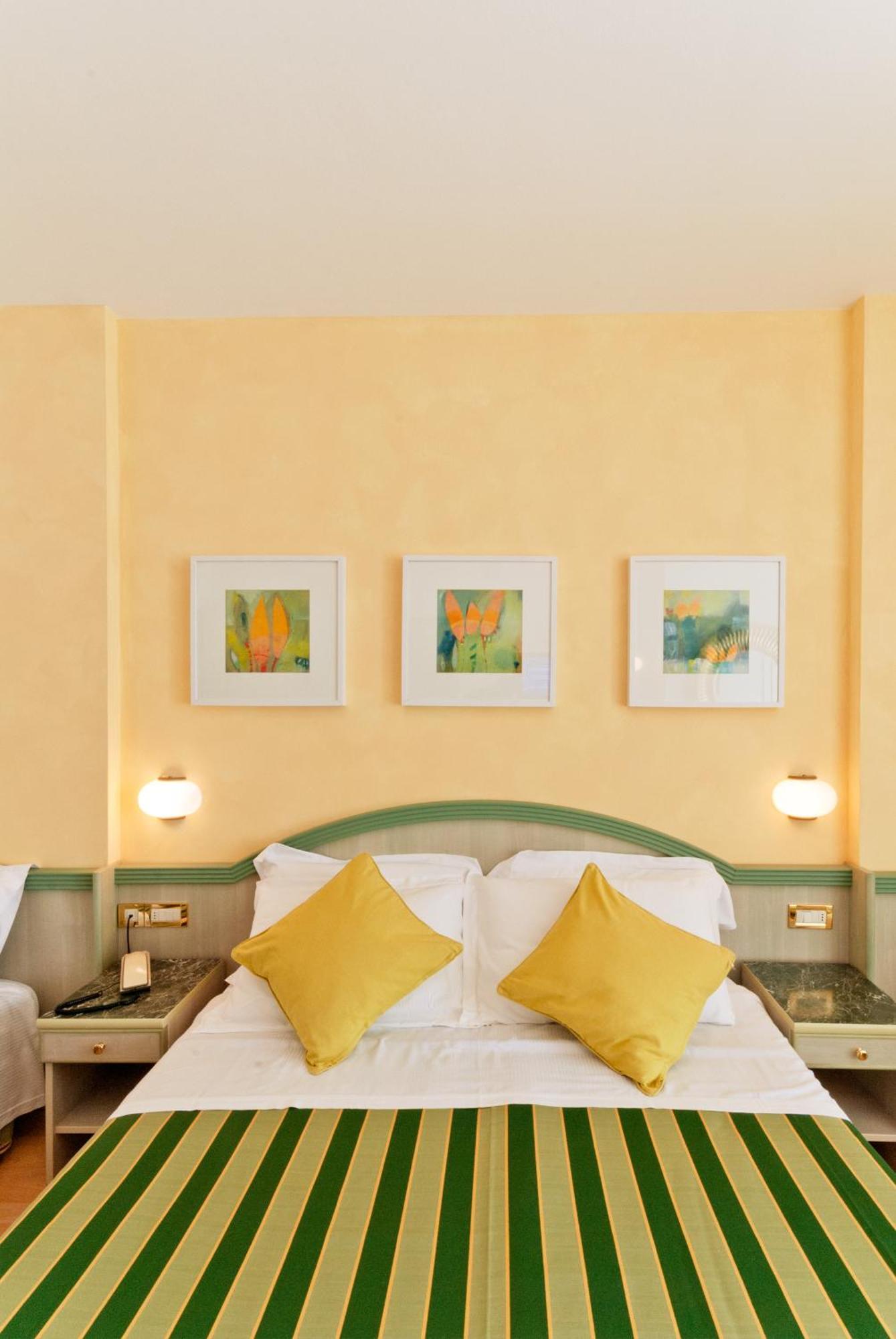 Hotel Montecarlo ビビオーネ 部屋 写真