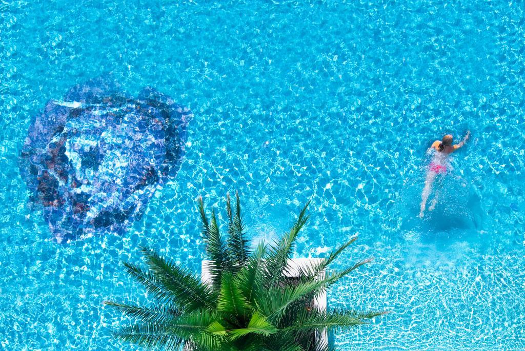 Hotel Montecarlo ビビオーネ エクステリア 写真